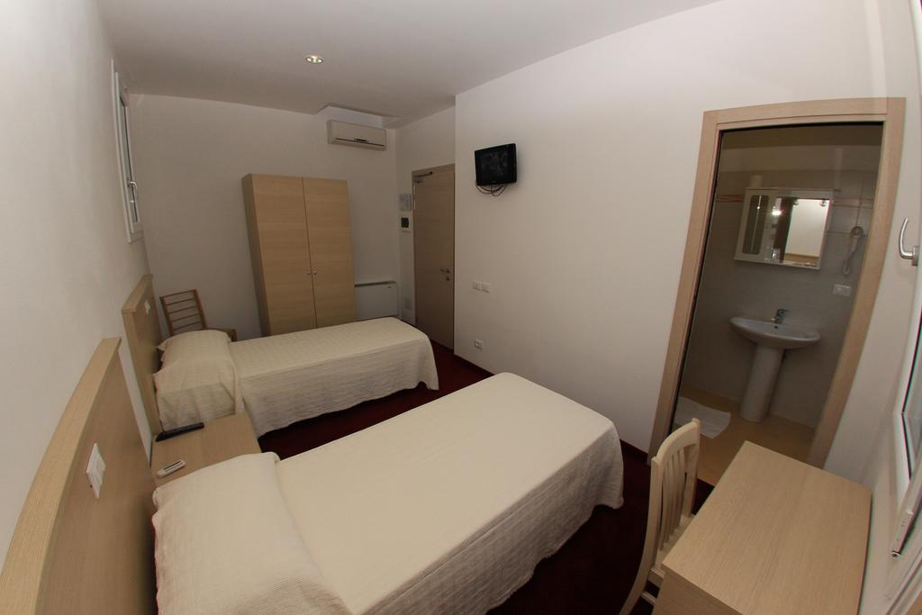 Park Hotel Italia Tezze sul Brenta Стая снимка